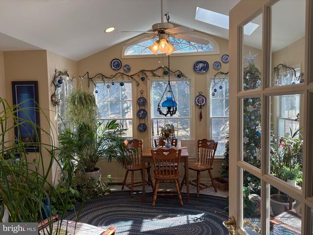 211 POPLAR ST, Delmar, MD 21875