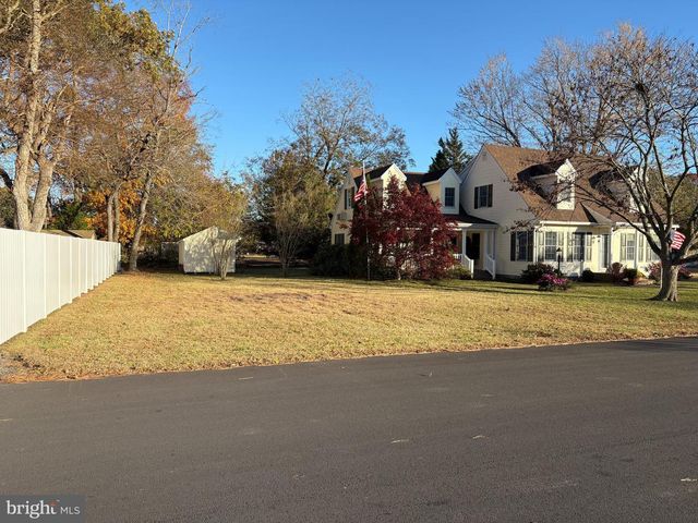 211 POPLAR ST, Delmar, MD 21875