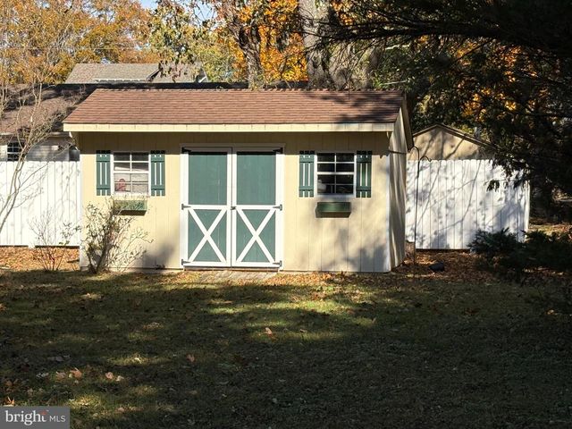 211 POPLAR ST, Delmar, MD 21875