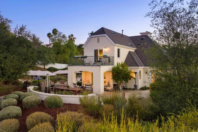 28475 Cerveza Court, Escondido, CA 92026