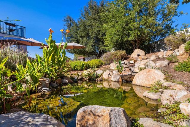 28475 Cerveza Court, Escondido, CA 92026