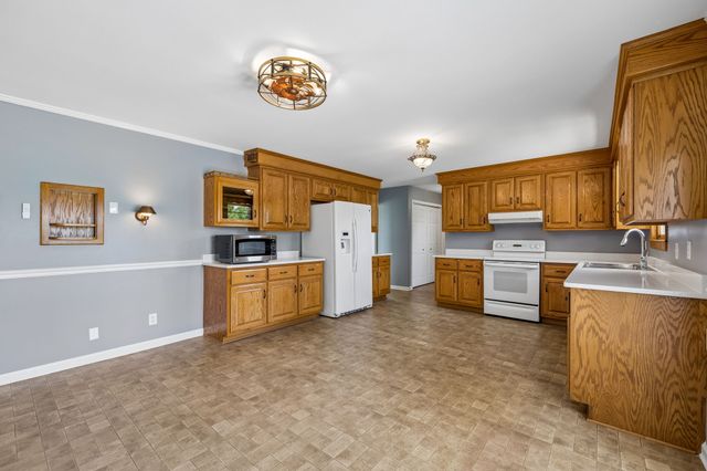2586 Highway 48, Clarksville, TN 37040
