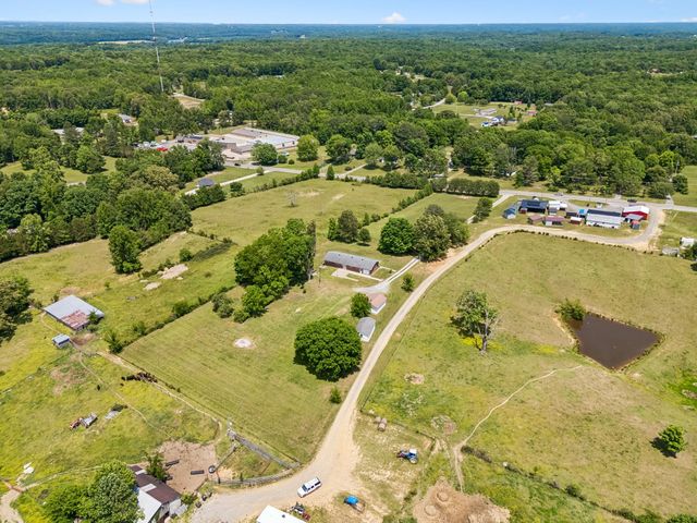 2586 Highway 48, Clarksville, TN 37040