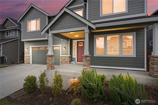 11007 71st Avenue Ct E, Puyallup, WA 98373