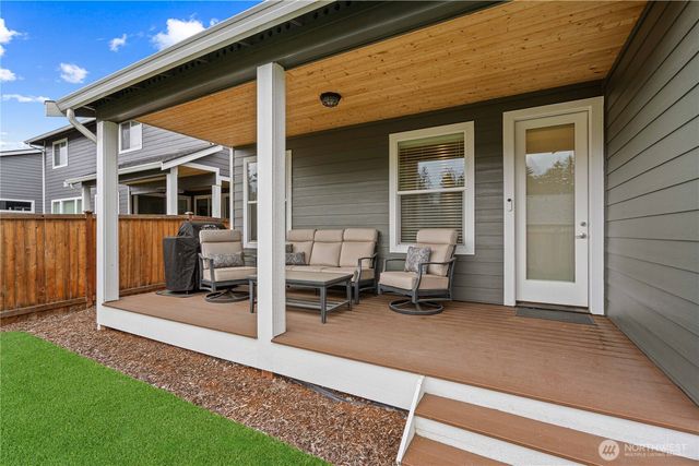 11007 71st Avenue Ct E, Puyallup, WA 98373