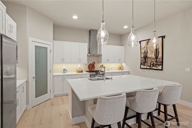 11007 71st Avenue Ct E, Puyallup, WA 98373