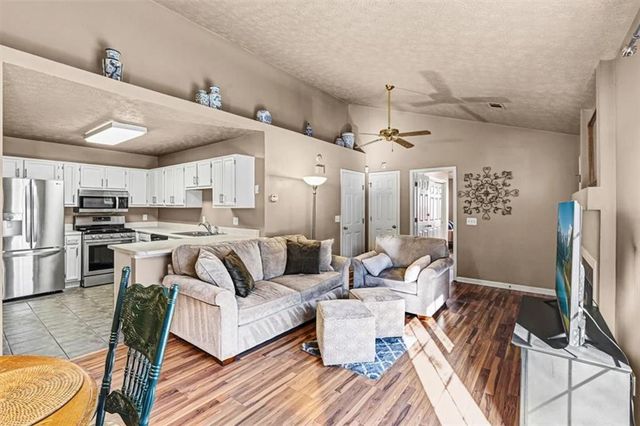 2636 Saint Charles NW Lane, Kennesaw, GA 30144