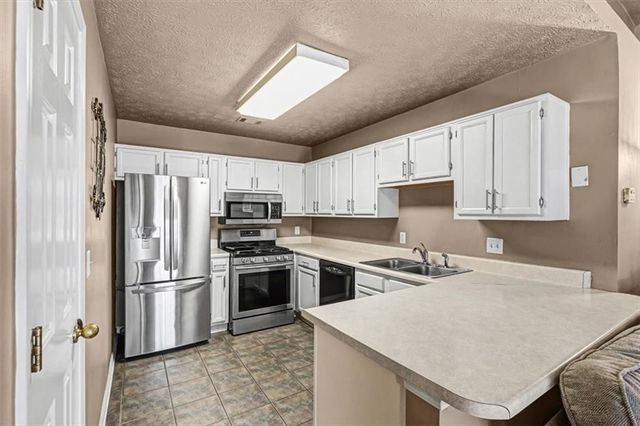 2636 Saint Charles NW Lane, Kennesaw, GA 30144