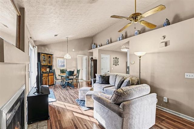 2636 Saint Charles NW Lane, Kennesaw, GA 30144