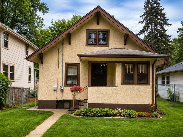 3739 Oliver Avenue N, Minneapolis, MN 55412