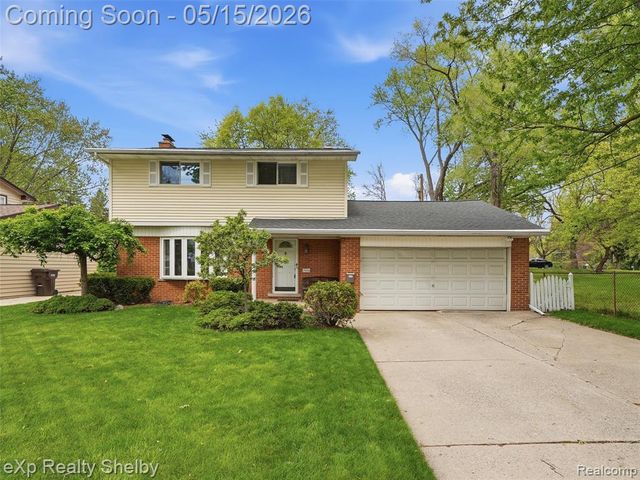 40753 Irval Drive, Sterling Heights, MI 48313