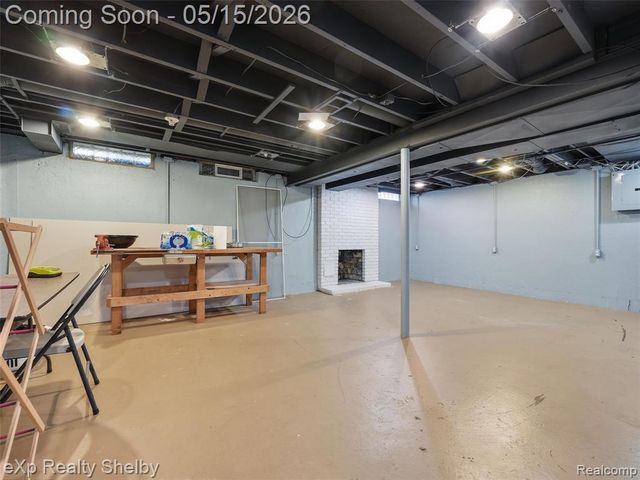 40753 Irval Drive, Sterling Heights, MI 48313