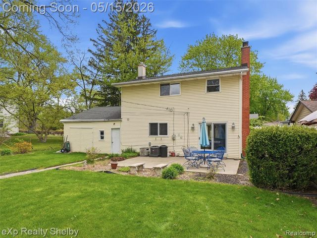 40753 Irval Drive, Sterling Heights, MI 48313
