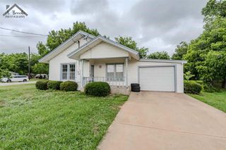 110 W PECAN, Iowa Park, TX 76367