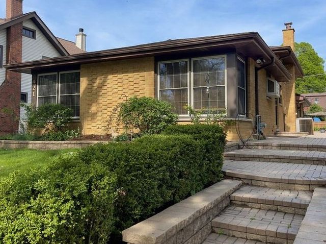 421 N Elm Street, Itasca, IL 60143