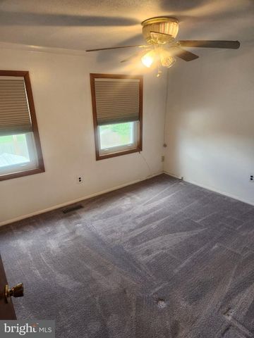 2760 YARNALL RD, Baltimore, MD 21227