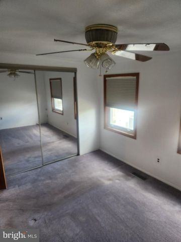 2760 YARNALL RD, Baltimore, MD 21227