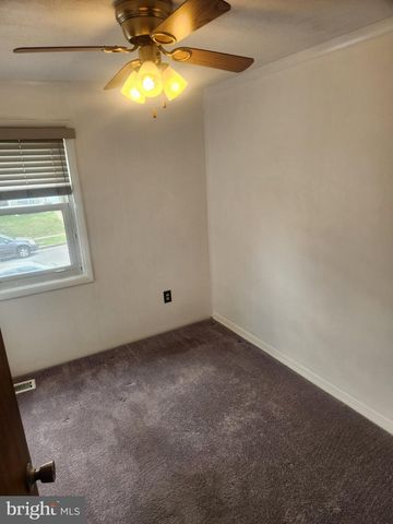 2760 YARNALL RD, Baltimore, MD 21227