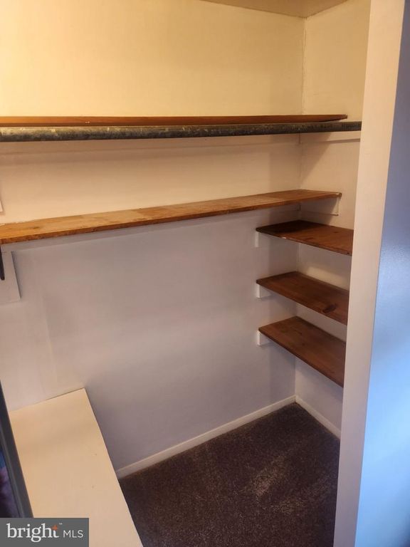 Image 14 of property listing at 2760 YARNALL RD, Baltimore, MD 21227