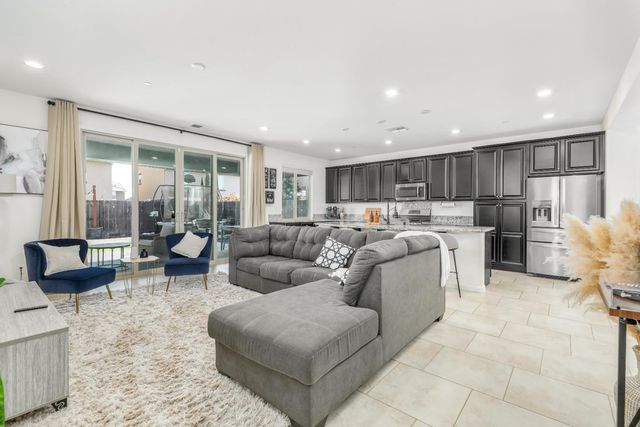 12558 Aviston Way, Rancho Cordova, CA 95742