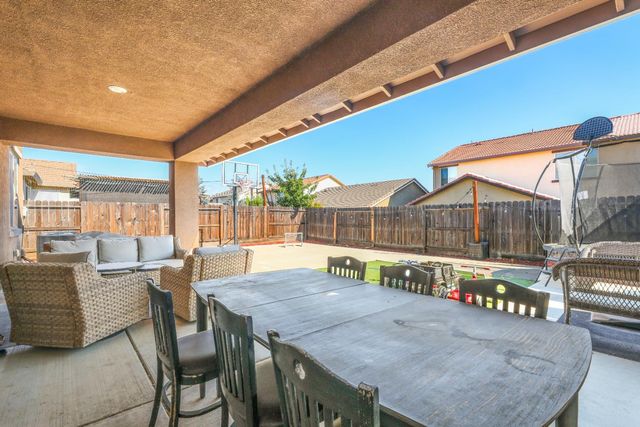 12558 Aviston Way, Rancho Cordova, CA 95742