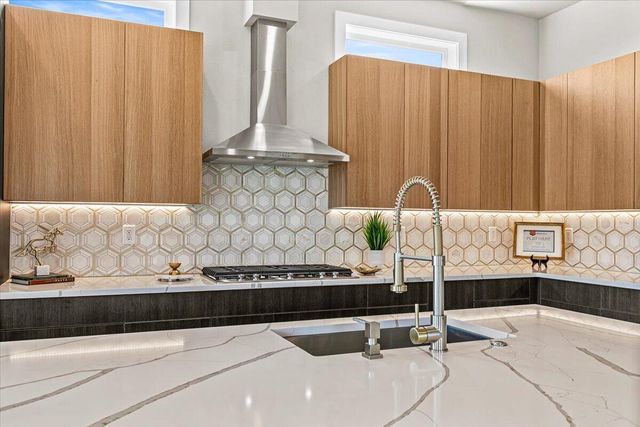 852 Oak Street, Ashland, OR 97520