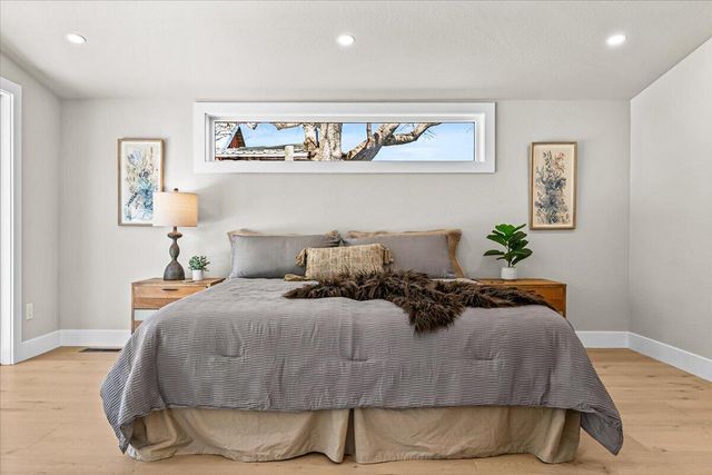 852 Oak Street, Ashland, OR 97520