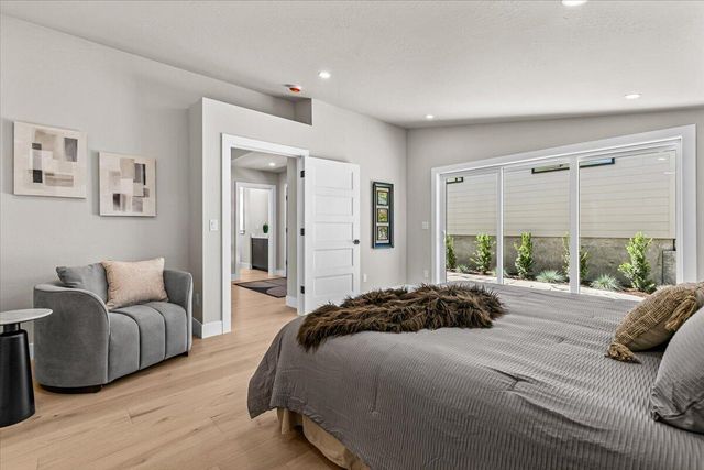 852 Oak Street, Ashland, OR 97520