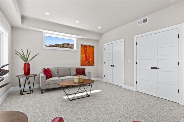 852 Oak Street, Ashland, OR 97520