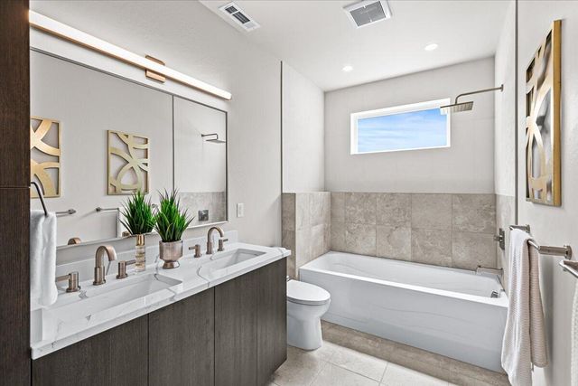 852 Oak Street, Ashland, OR 97520