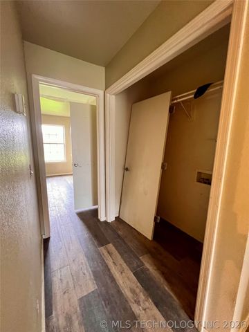 1011 W 23rd Street, Claremore, OK 74017