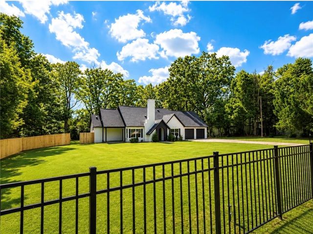 1017 Wellington Street, Mobile, AL 36617
