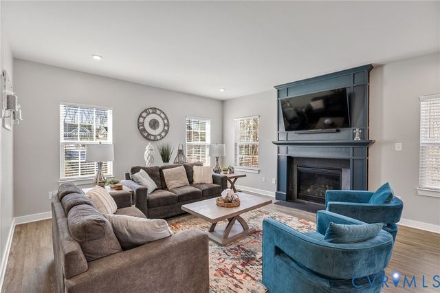 18212 Sagamore Dr, Moseley, VA 23120