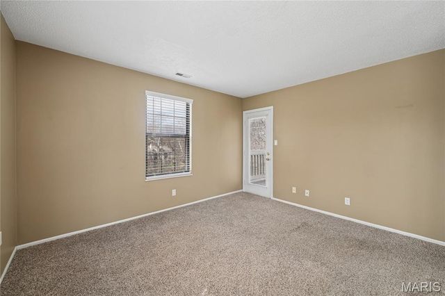 2303 Yosemite Park Ct Court C, Maryland Heights, MO 63043