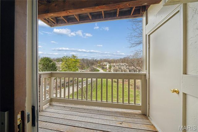 2303 Yosemite Park Ct Court C, Maryland Heights, MO 63043