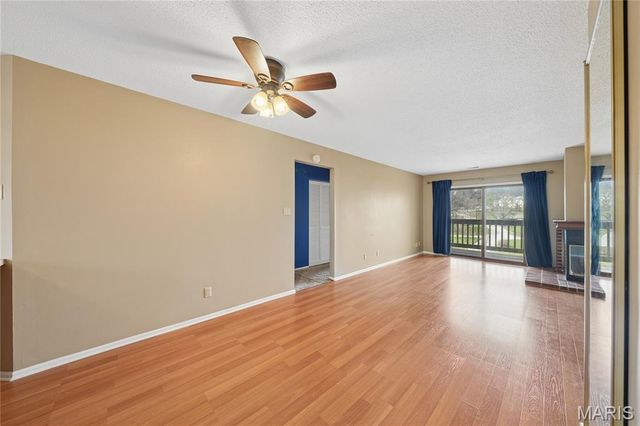 2303 Yosemite Park Ct Court C, Maryland Heights, MO 63043
