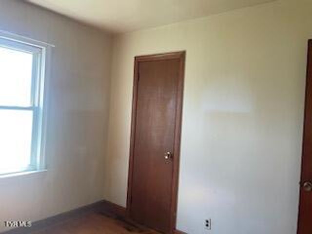831 West Old Hwy 11 W, Mooresburg, TN 37811