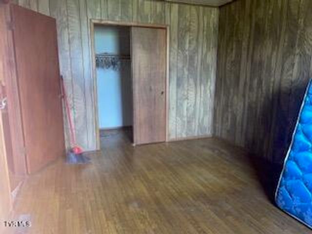 831 West Old Hwy 11 W, Mooresburg, TN 37811