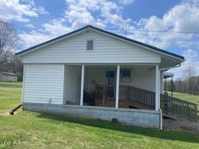 831 West Old Hwy 11 W, Mooresburg, TN 37811