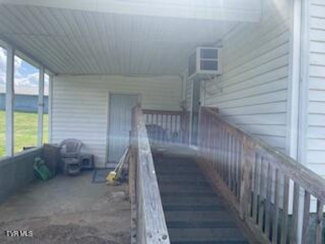 831 West Old Hwy 11 W, Mooresburg, TN 37811