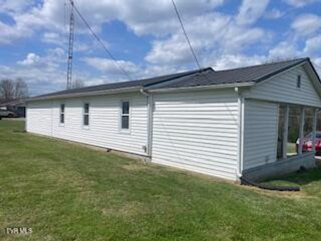 831 West Old Hwy 11 W, Mooresburg, TN 37811