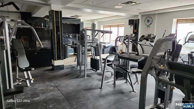 500 10th Street ground floor, Palisades Park, NJ 07650