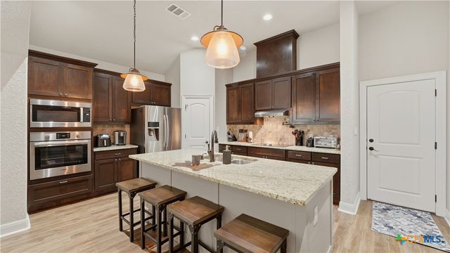 249 Deer Cross Lane, San Antonio, TX 78260