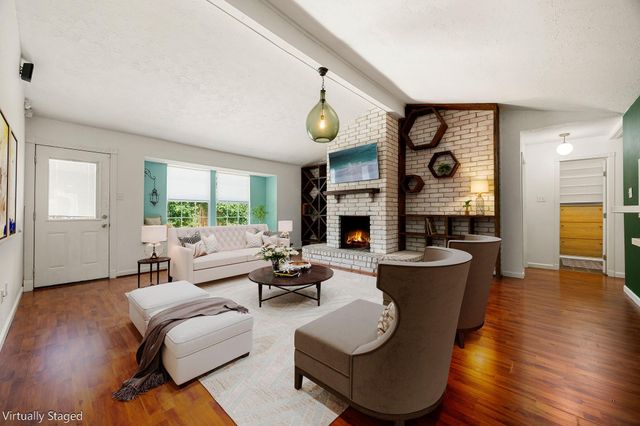 10410 Cedartowne Lane, Sugar Land, TX 77498