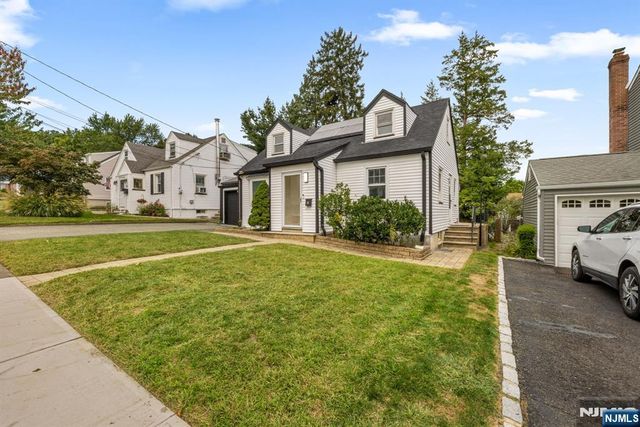74 Sherwood Street, Clifton, NJ 07013