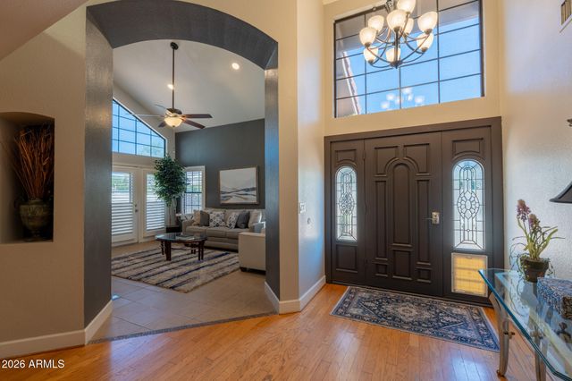 8852 S TAYLOR Drive, Tempe, AZ 85284
