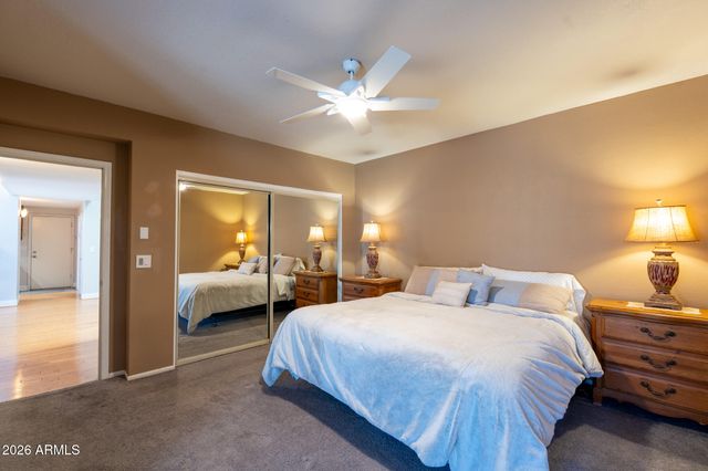 8852 S TAYLOR Drive, Tempe, AZ 85284