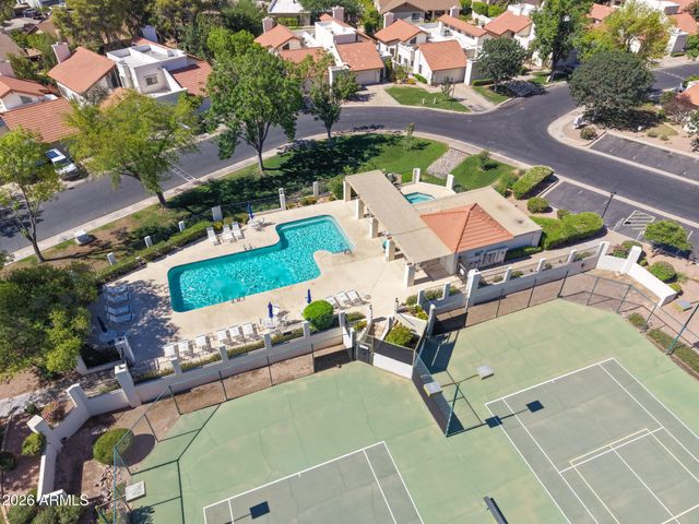 8852 S TAYLOR Drive, Tempe, AZ 85284