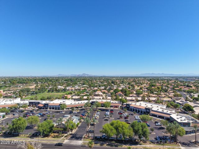 8852 S TAYLOR Drive, Tempe, AZ 85284