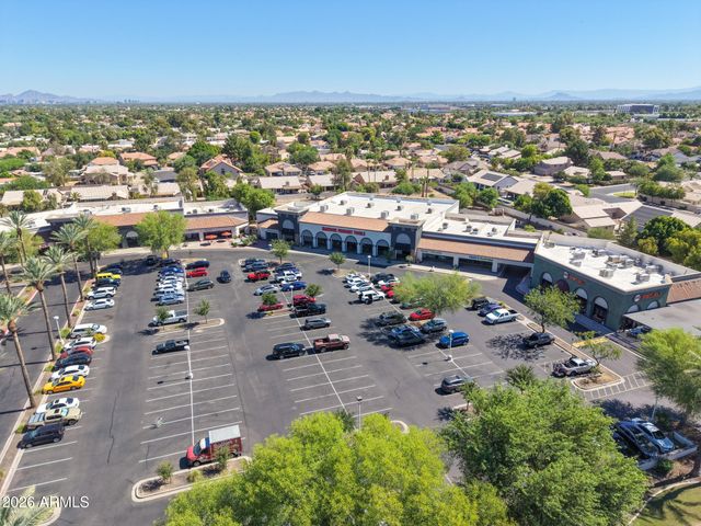 8852 S TAYLOR Drive, Tempe, AZ 85284
